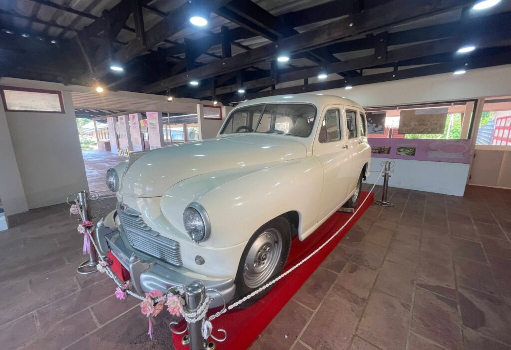Museum inside Suan Ban Kaew Palace displaying Queen Rambai Barni's history