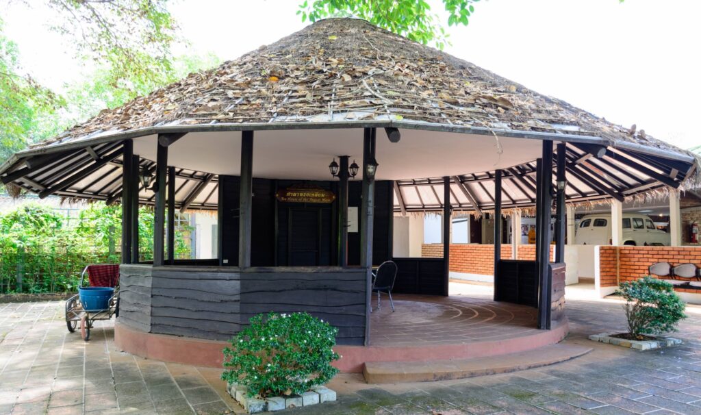 A quiet pavilion at Suan Ban Kaew Palace in Chanthaburi