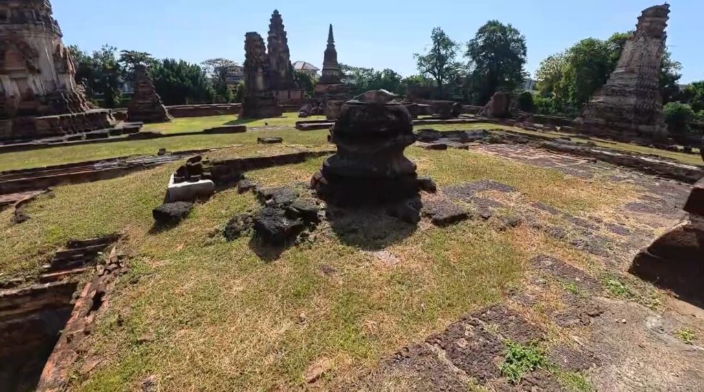 Ancient central prang showing Khmer and Ayutthaya architectural influences in Lopburi