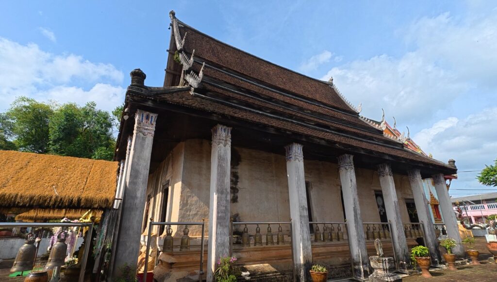 Side view of the historic ubosot at Wat Tapon Noi