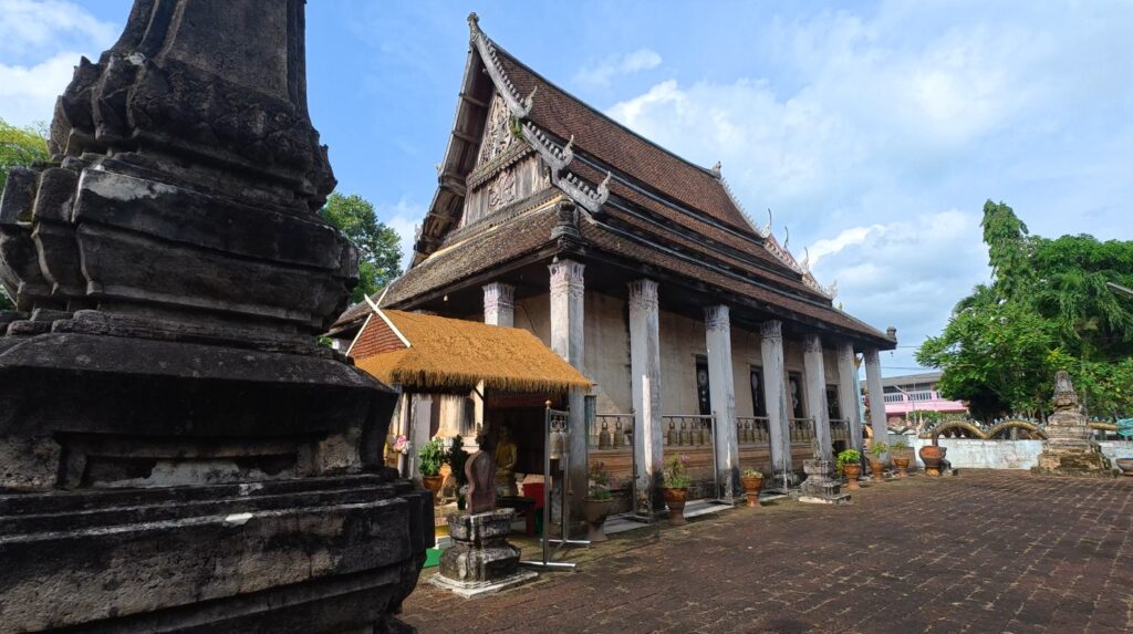 Historic ubosot and chedi at Wat Tapon Noi