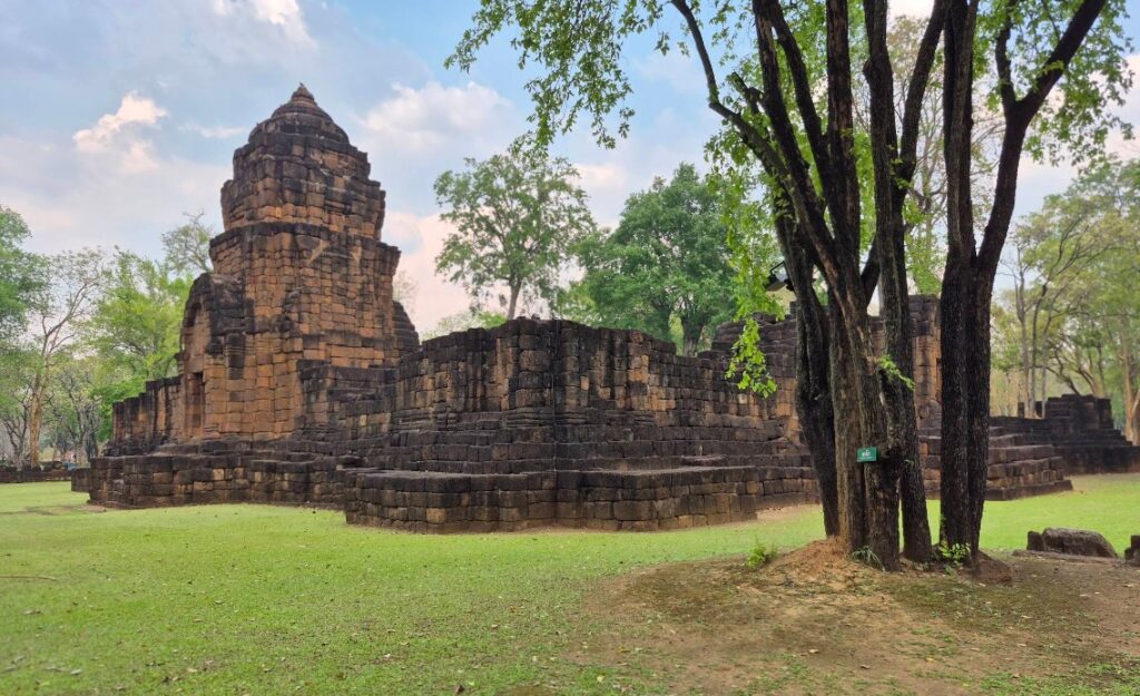 Central sanctuary architecture at Mueang Sing Historical Park