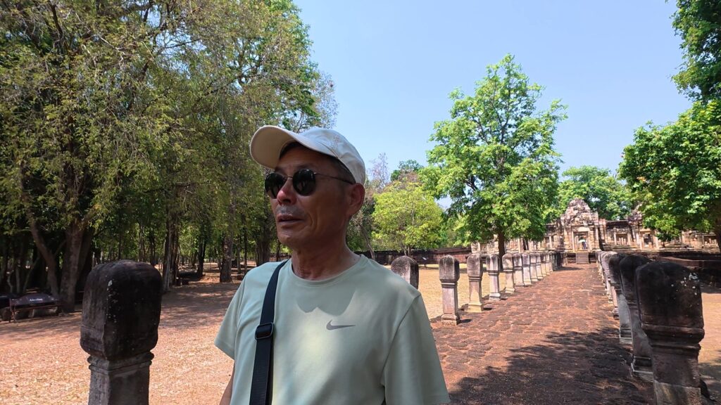 Exploring Sadok Kok Thom Historical Park
