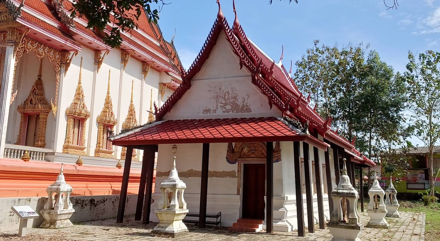 Bai Sema boundary stone beside the old ordination hall at Wat Thung Khwai Kin