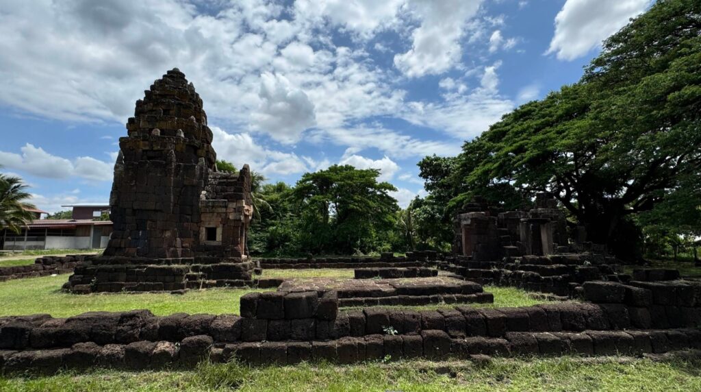 Kuti Ruesi Ban Nong Bua Rai Khmer sanctuary in Buriram