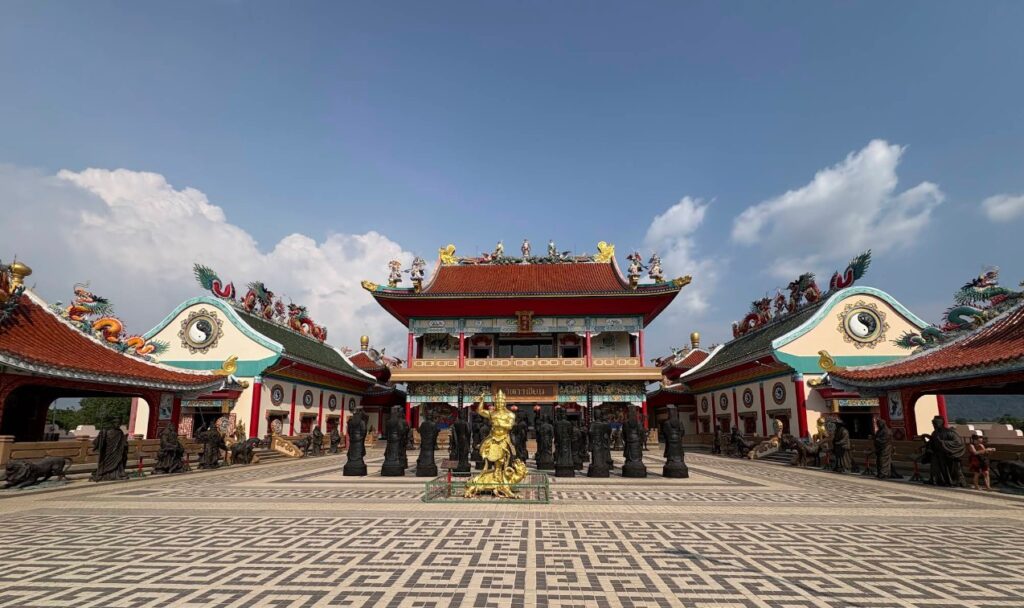 Viharn Sien Chinese temple courtyard near Pattaya, Thailand