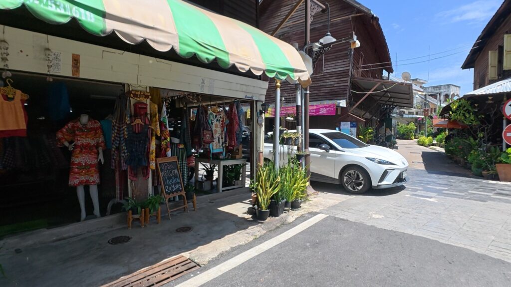 Historic street scene in Yomjinda Road Rayong