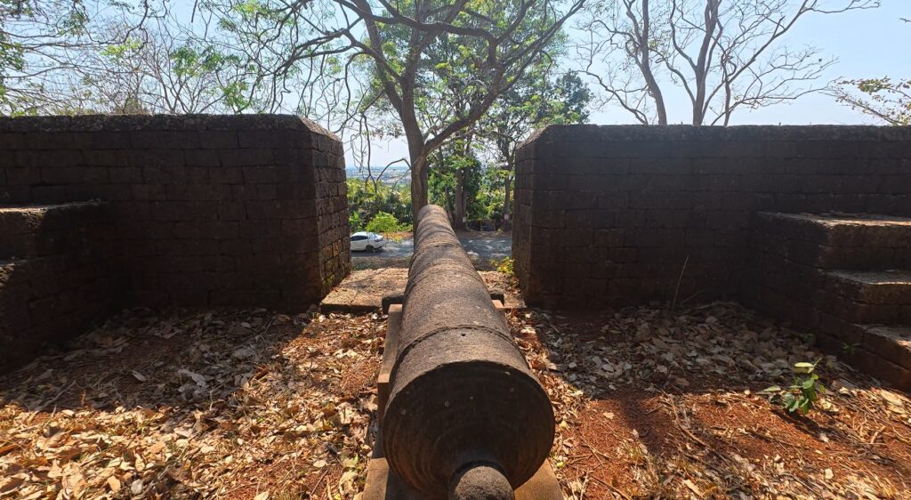 Cannon overlooking the walls of Noen Wong Fortress